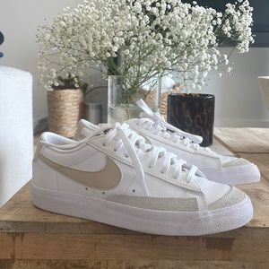 Nike Blazers W 9.5